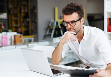 账号代购平台的小七短信在线网页轰炸